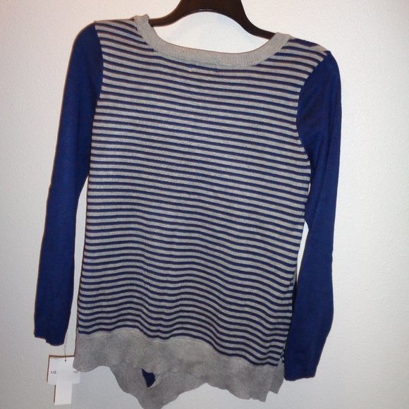 LIZ Claiborne Novelty Sweater Size Medium NWT - Picture 9 of 12